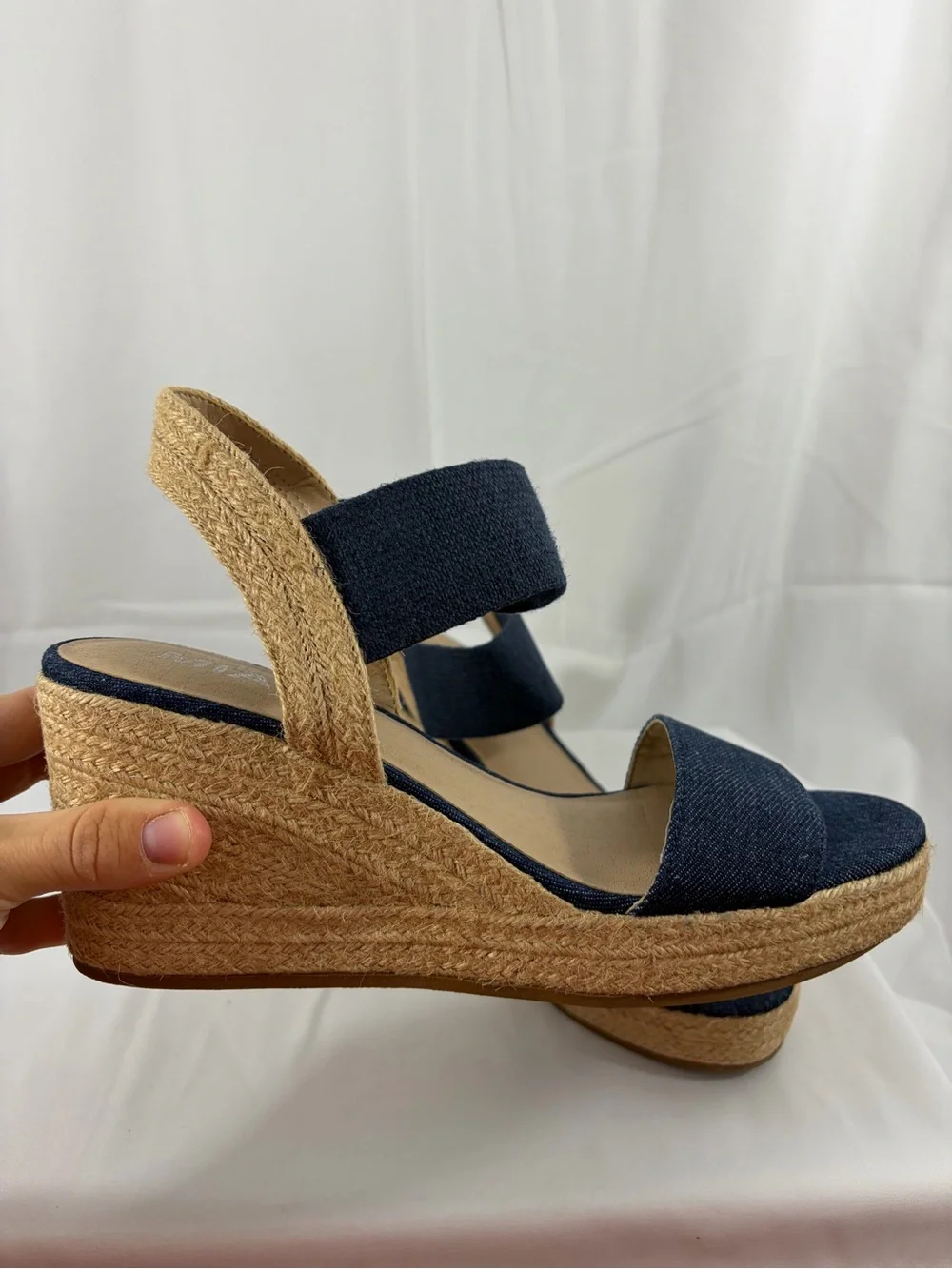 NWT MIA Women’s Size 8 Navy Wedge Denim Sandals with Espadrille Sole